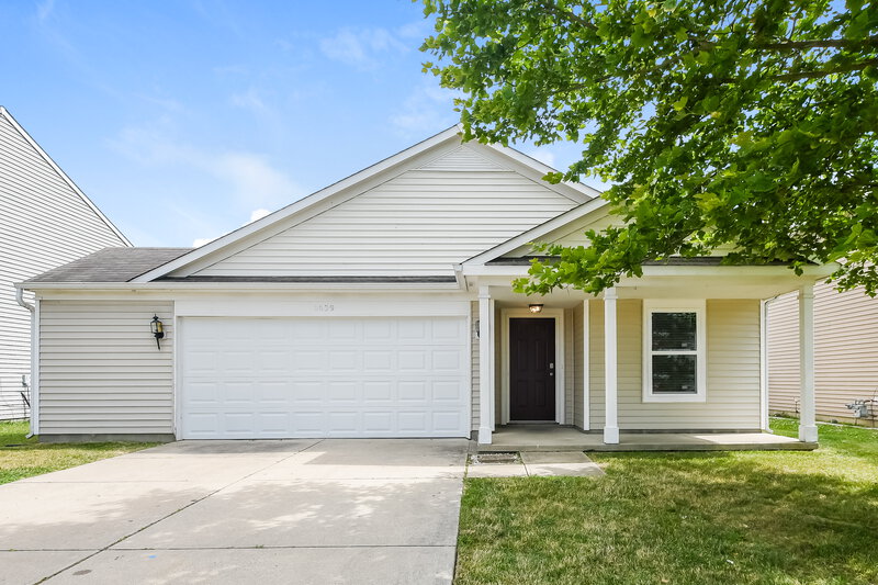 1,710/Mo, 8039 Bach Dr Indianapolis, IN 46239 External View