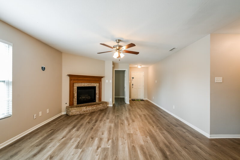 1,710/Mo, 8039 Bach Dr Indianapolis, IN 46239 Living Room View