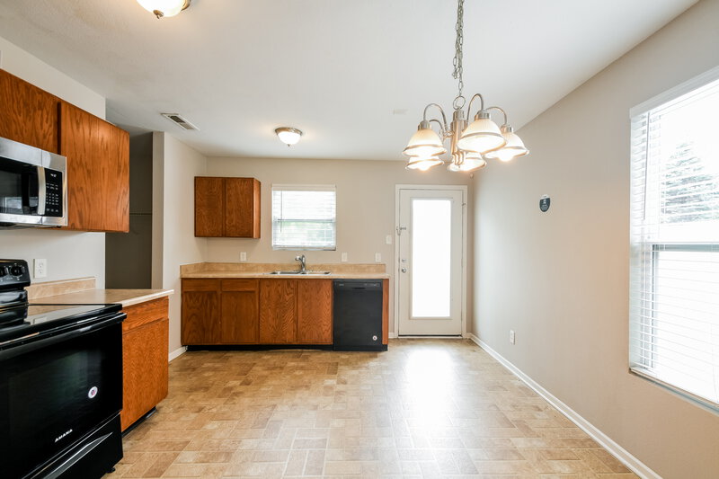 1,710/Mo, 8039 Bach Dr Indianapolis, IN 46239 Dining Room View