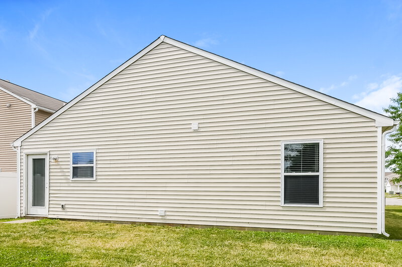 1,710/Mo, 8039 Bach Dr Indianapolis, IN 46239 Rear View