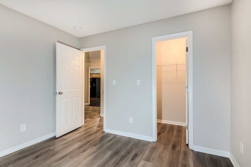 1,800/Mo, 1456 Galway Ct Indianapolis, IN 46217 Bedroom View 2