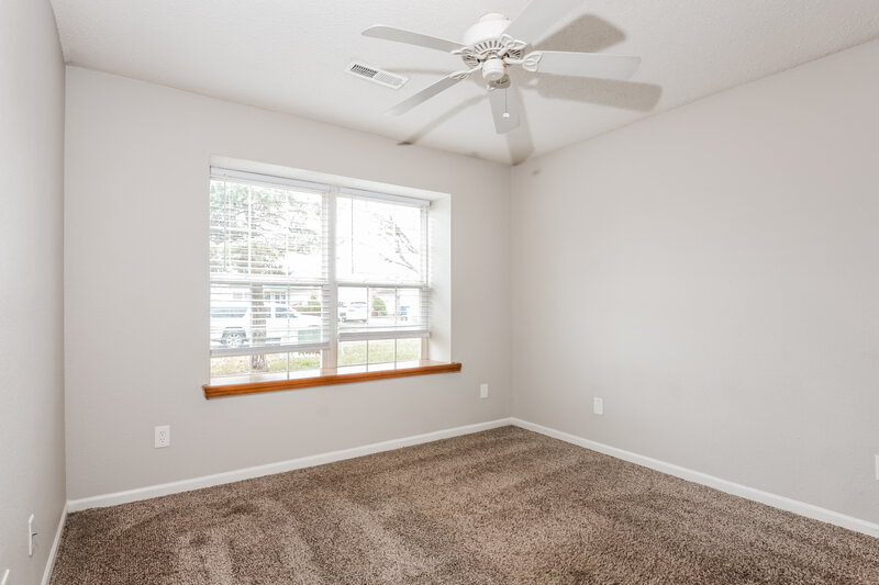 1,800/Mo, 1456 Galway Ct Indianapolis, IN 46217 Bedroom View 3