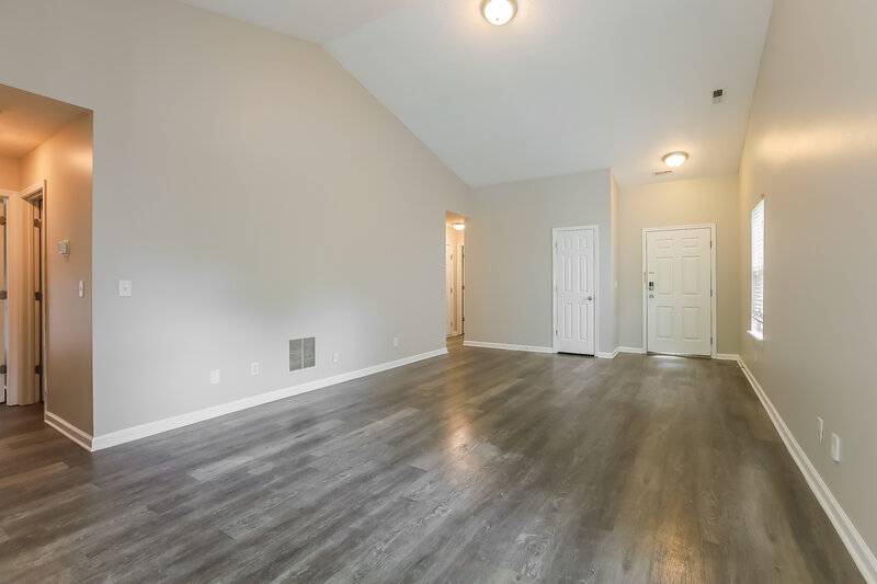 1,860/Mo, 1852 Kayla Dr Indianapolis, IN 46234 Living Room View 4