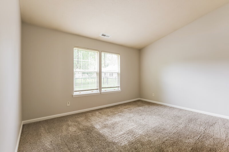 1,860/Mo, 1852 Kayla Dr Indianapolis, IN 46234 Main Bedroom View