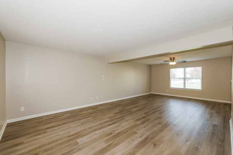 2,055/Mo, 1361 Blue Ridge Ln Brownsburg, IN 46112 Living Room View