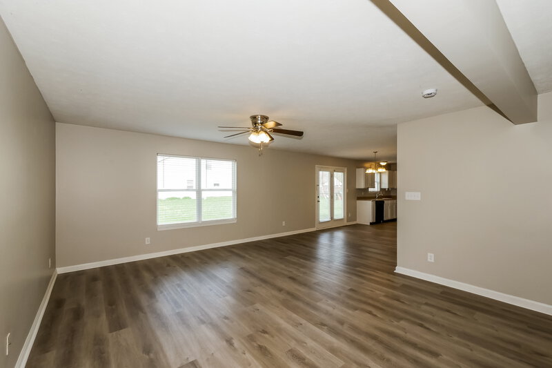 2,055/Mo, 1361 Blue Ridge Ln Brownsburg, IN 46112 Living Room View 3
