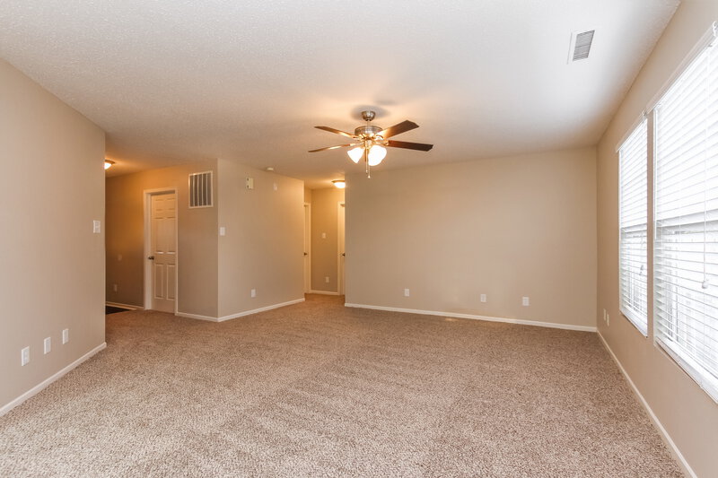 2,890/Mo, 691 Wheat Field Ln New Whiteland, IN 46184 Dining Room View