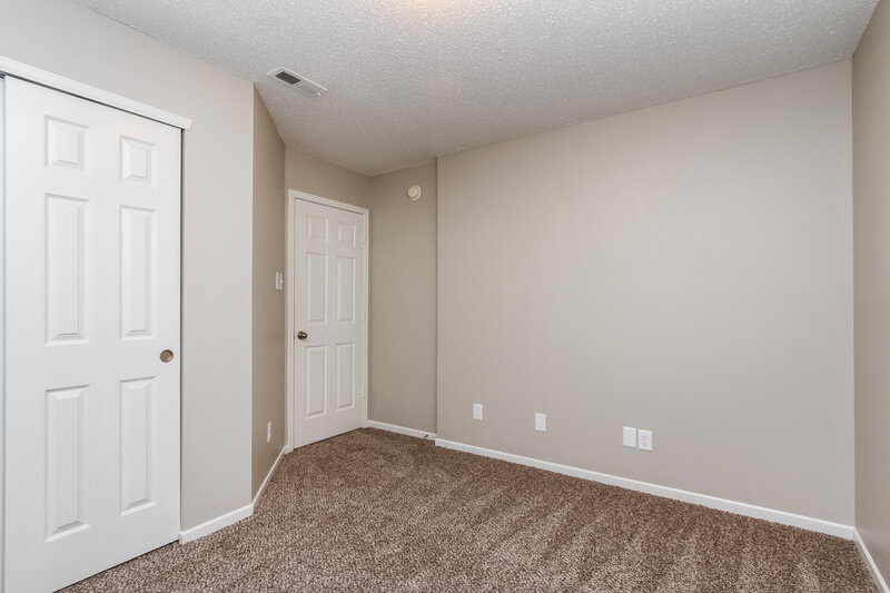 2,890/Mo, 691 Wheat Field Ln New Whiteland, IN 46184 Bedroom View 3