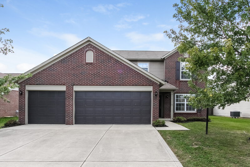2,125/Mo, 7414 Angus Way Indianapolis, IN 46217 External View