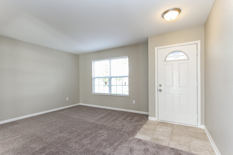 2,125/Mo, 7414 Angus Way Indianapolis, IN 46217 Living Room View 2