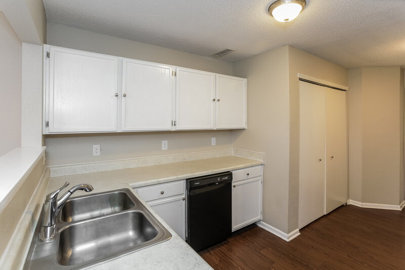 1,690/Mo, 1170 Freemont Ln Greenwood, IN 46143 Living Room View