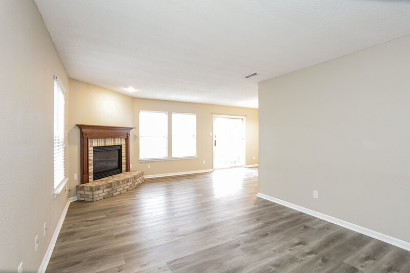 1,690/Mo, 1170 Freemont Ln Greenwood, IN 46143 Living Room View 2