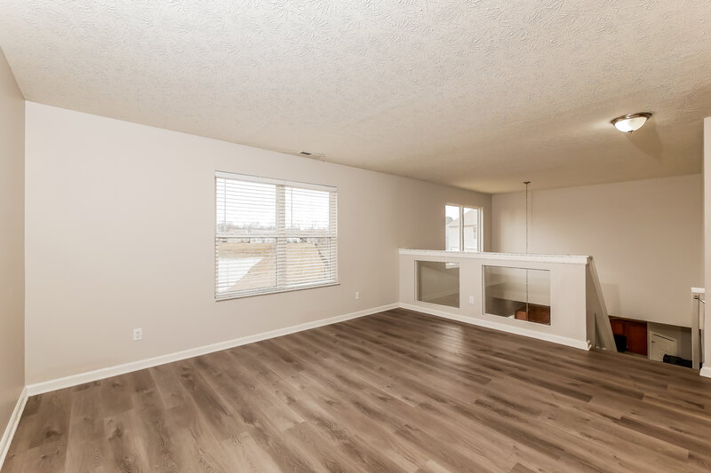3,300/Mo, 5742 Twin River Ln Indianapolis, IN 46239 Loft View