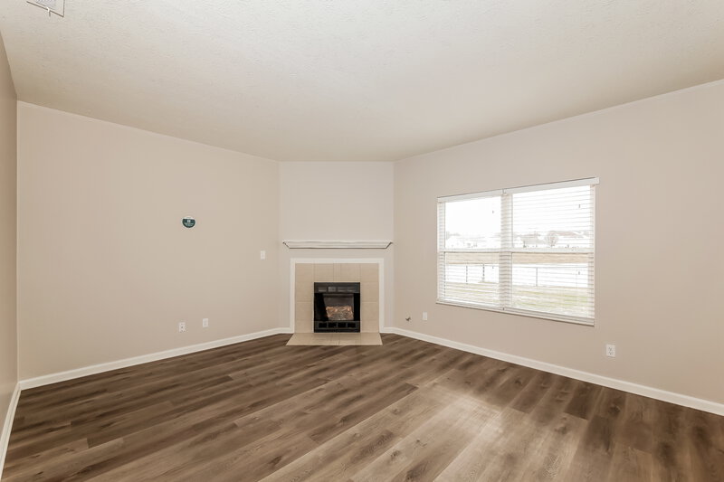 3,300/Mo, 5742 Twin River Ln Indianapolis, IN 46239 Family Room View