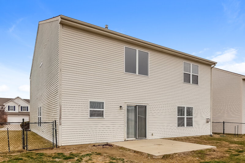 3,300/Mo, 5742 Twin River Ln Indianapolis, IN 46239 Rear View 2