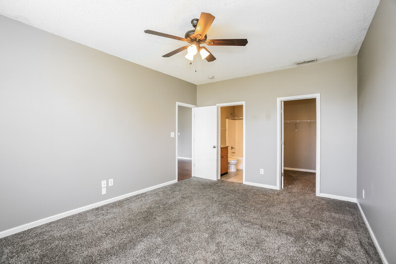 1,980/Mo, 12482 Old Pond Rd Noblesville, IN 46060 Main Bedroom View