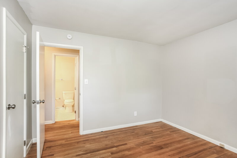 1,825/Mo, 7605 Kimberly Dr Indianapolis, IN 46256 Bedroom View