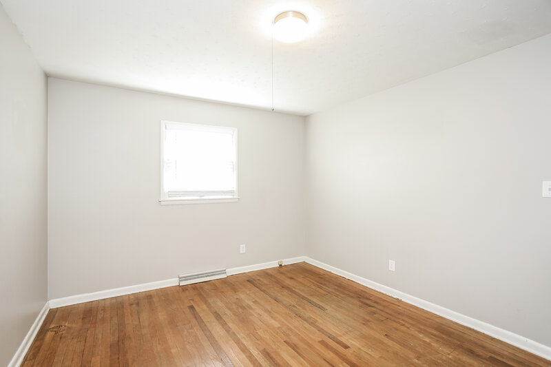 1,825/Mo, 7605 Kimberly Dr Indianapolis, IN 46256 Bedroom View 3