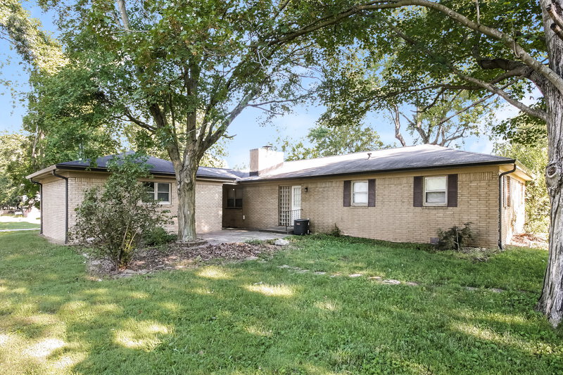 1,825/Mo, 7605 Kimberly Dr Indianapolis, IN 46256 Rear View