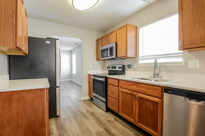 1,695/Mo, 5660 Dollar Run Ln Indianapolis, IN 46221 Misc View 5