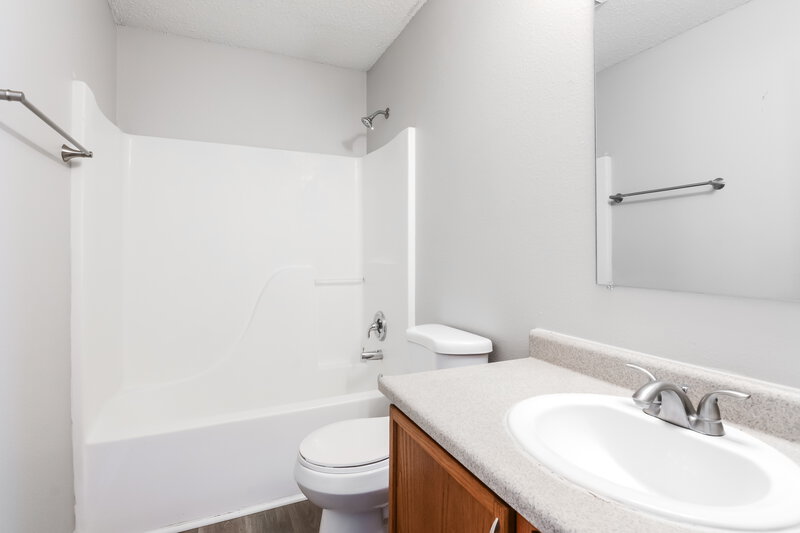 1,695/Mo, 5660 Dollar Run Ln Indianapolis, IN 46221 Misc View 13