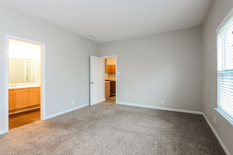 1,940/Mo, 7902 Valley Stream Dr Indianapolis, IN 46237 Main Bedroom View