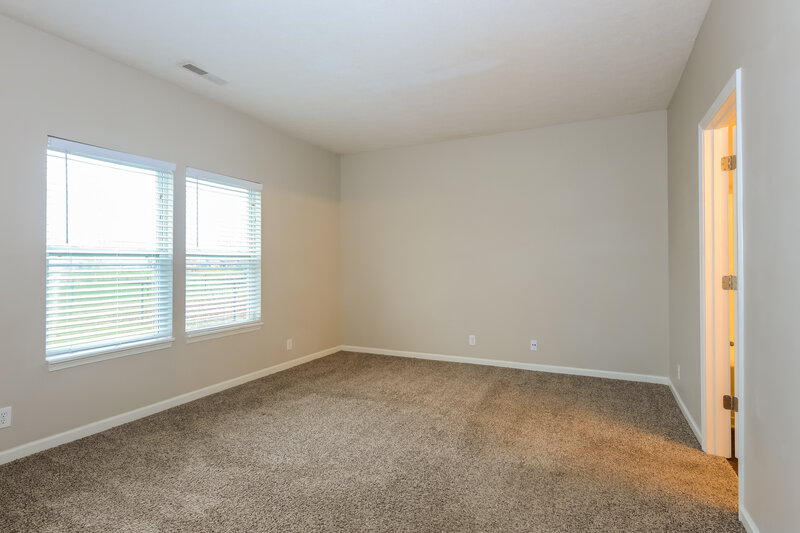 1,940/Mo, 7902 Valley Stream Dr Indianapolis, IN 46237 Bedroom View 2