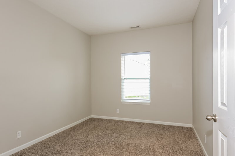 1,940/Mo, 7902 Valley Stream Dr Indianapolis, IN 46237 Bedroom View 3