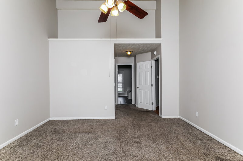 2,345/Mo, 401 Creekstone Dr Indianapolis, IN 46239 Main Bedroom View 2