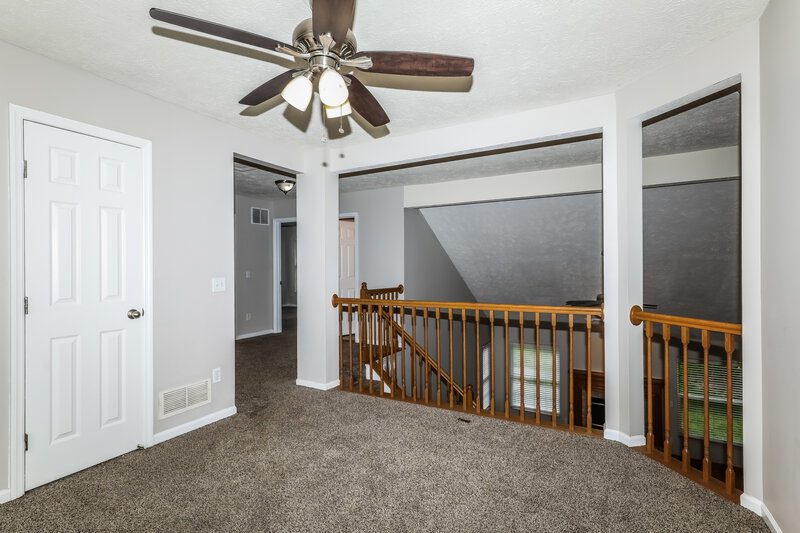 2,345/Mo, 401 Creekstone Dr Indianapolis, IN 46239 Loft View