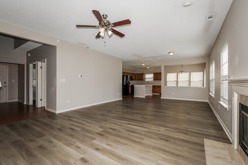 1,910/Mo, 5666 High Timber Ln Indianapolis, IN 46235 Living Room View 3