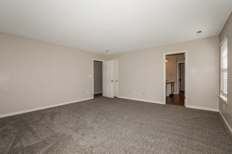 1,910/Mo, 5666 High Timber Ln Indianapolis, IN 46235 Main Bedroom View 2
