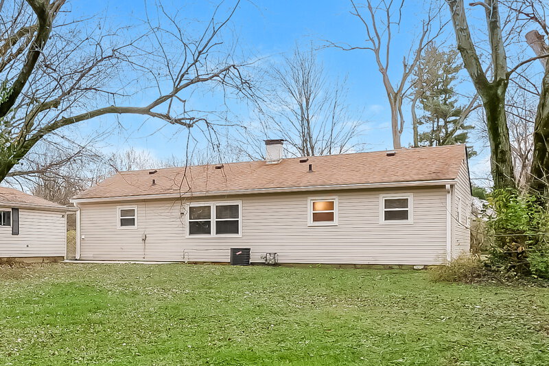 0/Mo, 3750 E 77th St Indianapolis, IN 46240 Rear View