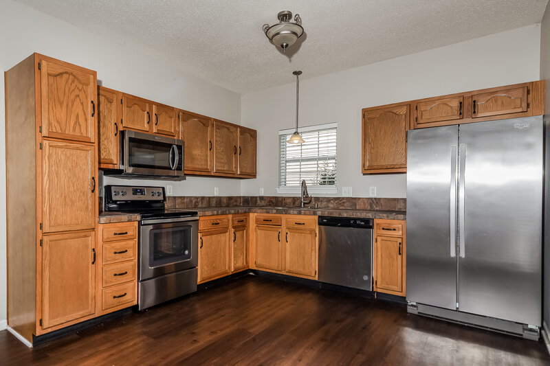 1,885/Mo, 9719 Gibbon Ln Avon, IN 46123 Kitchen View