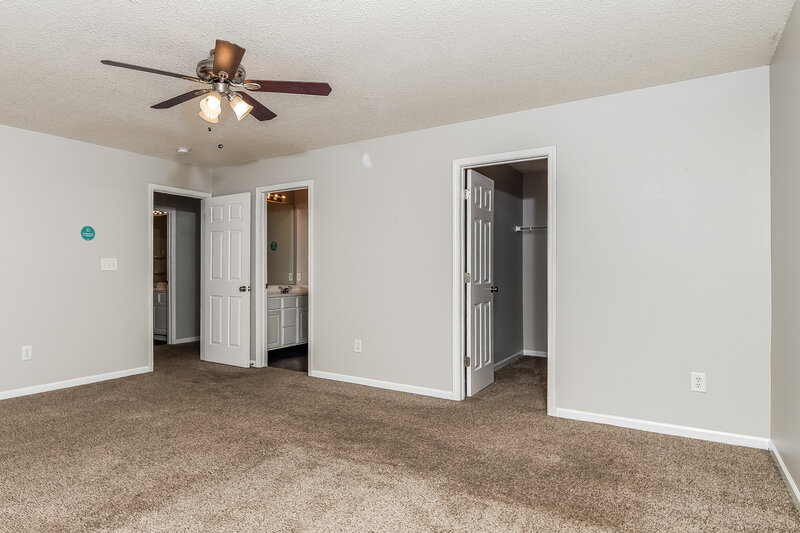 1,885/Mo, 9719 Gibbon Ln Avon, IN 46123 Main Bedroom View