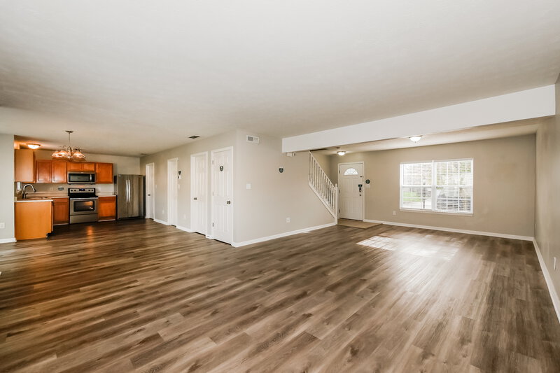 2,690/Mo, 12644 Buck Run Dr Noblesville, IN 46060 Family Room View 2