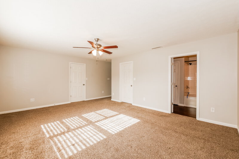 2,690/Mo, 12644 Buck Run Dr Noblesville, IN 46060 Main Bedroom View