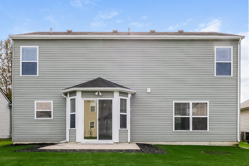 2,690/Mo, 12644 Buck Run Dr Noblesville, IN 46060 Rear View