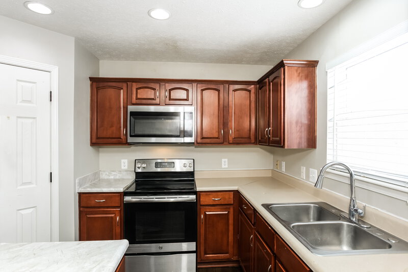 2,500/Mo, 12005 Gatwick View Dr Fishers, IN 46037 Kitchen View