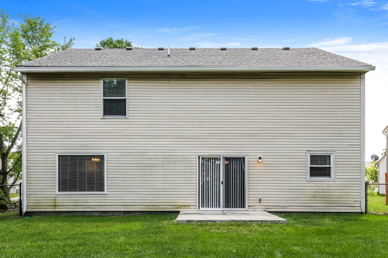 2,055/Mo, 304 East Pine Ridge Drive Westfield, IN 46074 Rear View