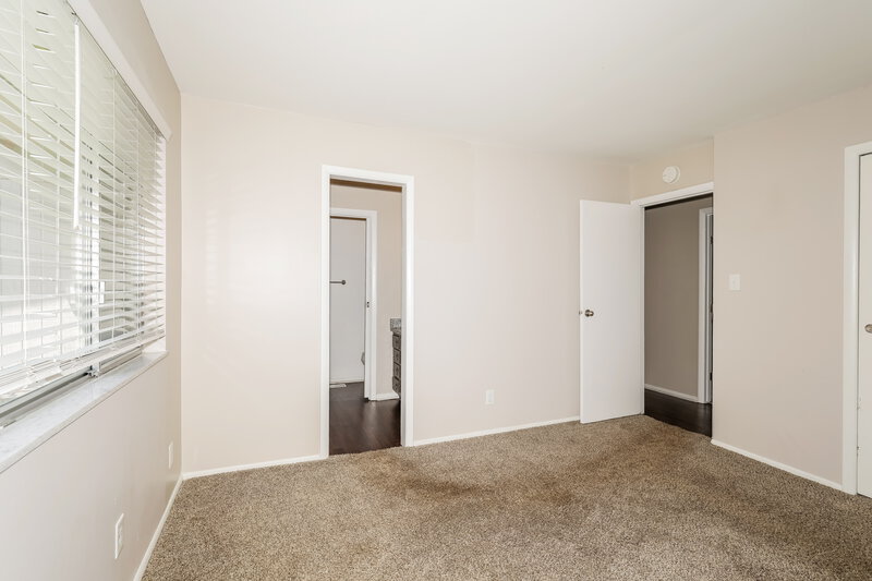 1,920/Mo, 5910 Rahke Rd Indianapolis, IN 46217 Main Bedroom View