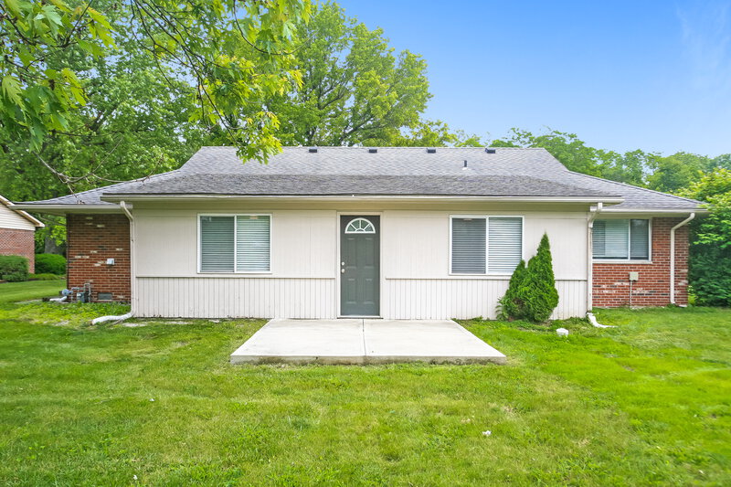 2,685/Mo, 5910 Rahke Rd Indianapolis, IN 46217 Rear View