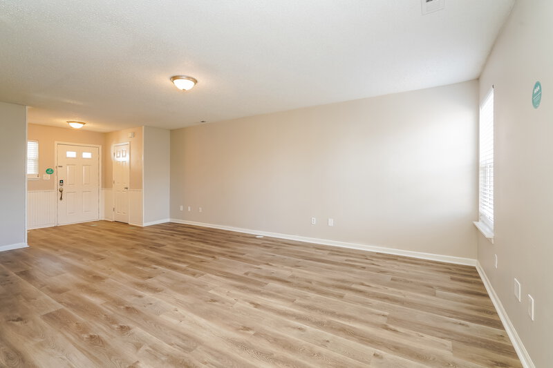 2,850/Mo, 5714 Dollar Run Lane Indianapolis, IN 46221 Living Room View 2