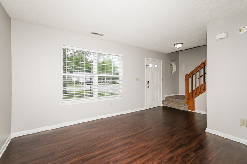 1,935/Mo, 19166 Strand Ct Noblesville, IN 46060 Living Room View