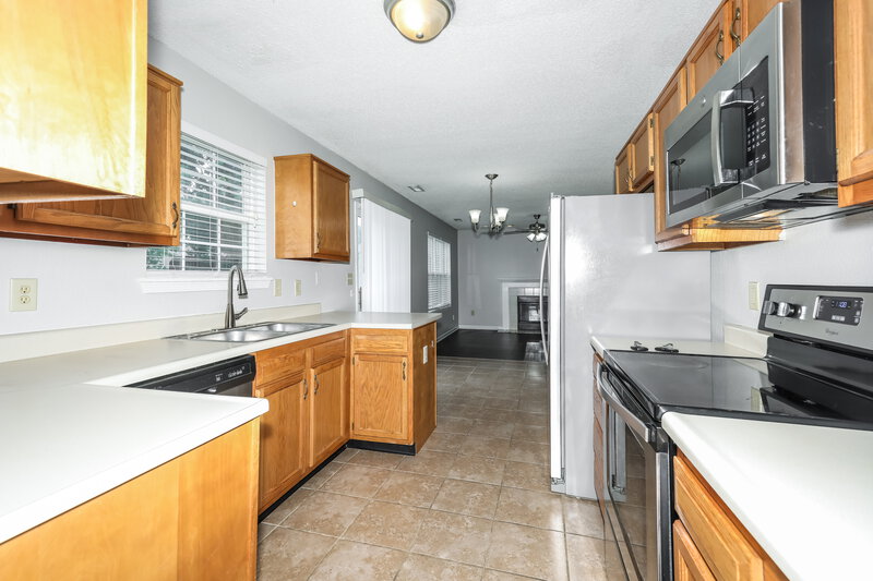 1,935/Mo, 19166 Strand Ct Noblesville, IN 46060 Kitchen View