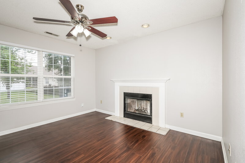 1,935/Mo, 19166 Strand Ct Noblesville, IN 46060 Family Room View