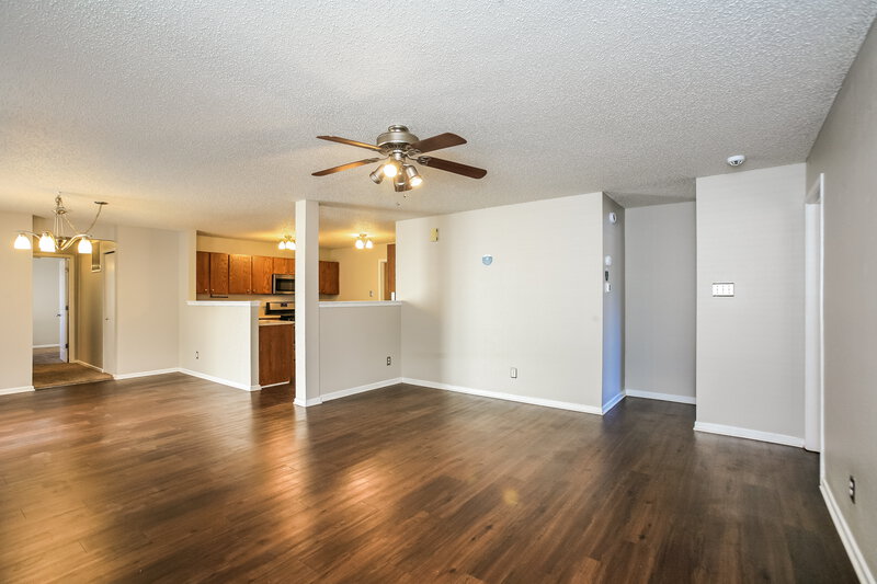 1,800/Mo, 14428 Black Farm Dr Noblesville, IN 46060 Living Room View