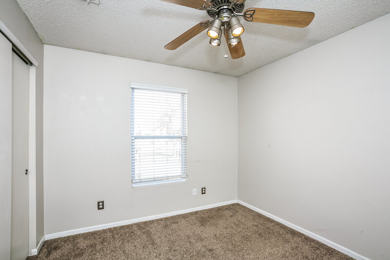 1,800/Mo, 14428 Black Farm Dr Noblesville, IN 46060 Bedroom View 2