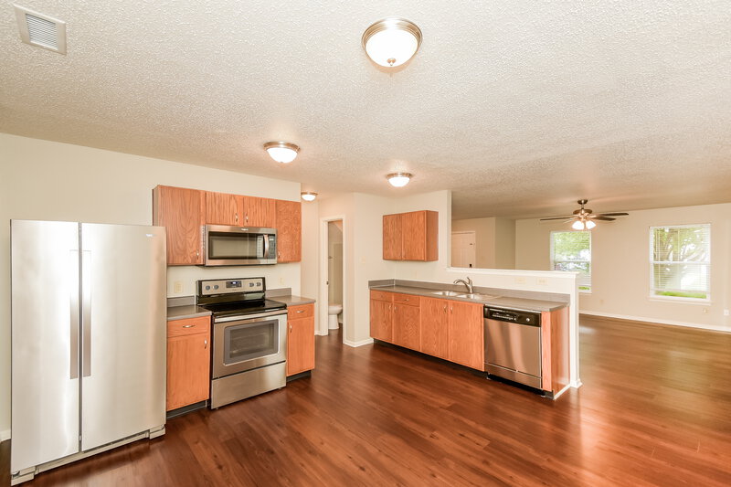 2,460/Mo, 941 Ravine Dr Franklin, IN 46131 Kitchen View