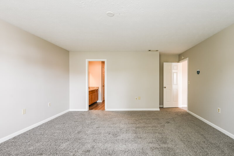 1,900/Mo, 4522 Golden Meadow Ct Indianapolis, IN 46254 Main Bedroom View